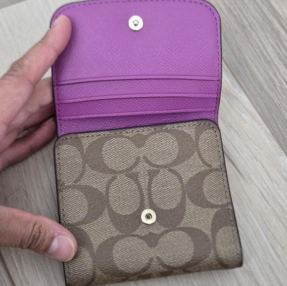 Coach Trifold Wallet 💜 - Picture 3 of 12